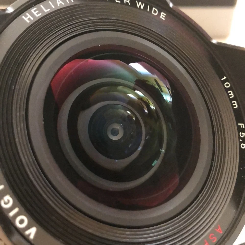 Voigtlander Heliar Hyper Wide 10mm F5.6 camera lens
